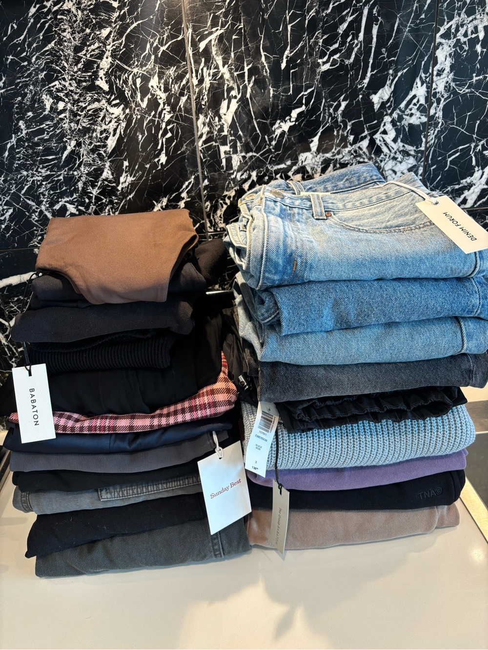 Aritzia Closet clean out!